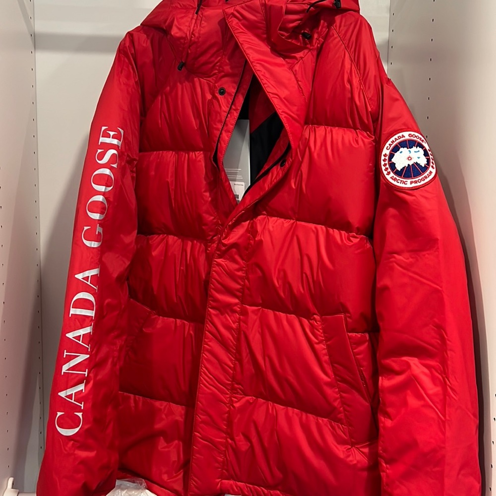 Canada Goose Approach Jacket, XL, brand new comes with lifetime warranty